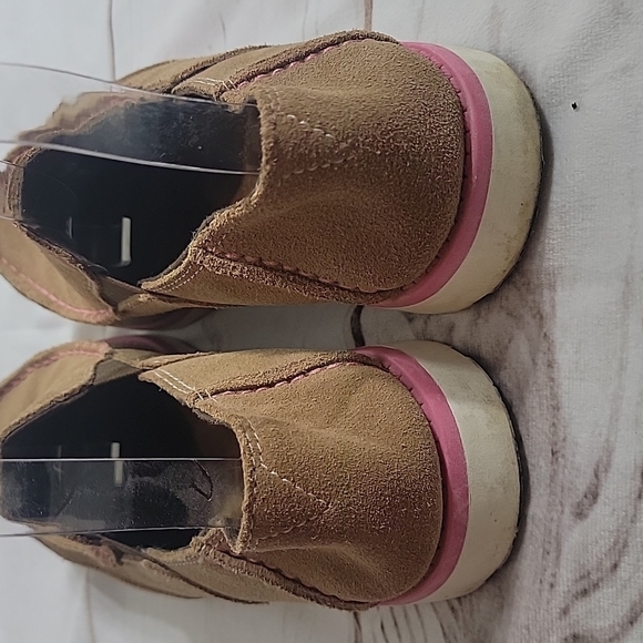 𝅺ARIAT Cruisers Slip On Cute Casual and Comfortable (youth 6 Womens 7.5) - Picture 3 of 7